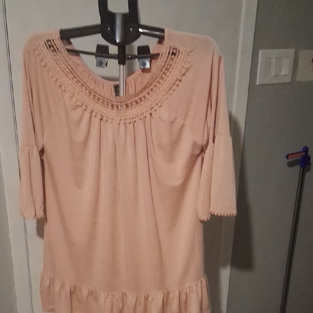 WinWin Peach Crochet Accent Blouse 3/4 Bell Sleeve L-X - Picture 2 of 5